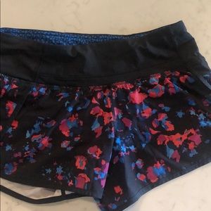 Lululemon run time shorts